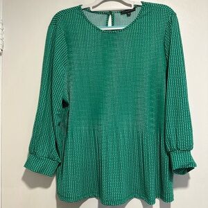 Adrianna Papell Sz:XL green and white polka dot Long Sleeve Mini Fan Fold blouse